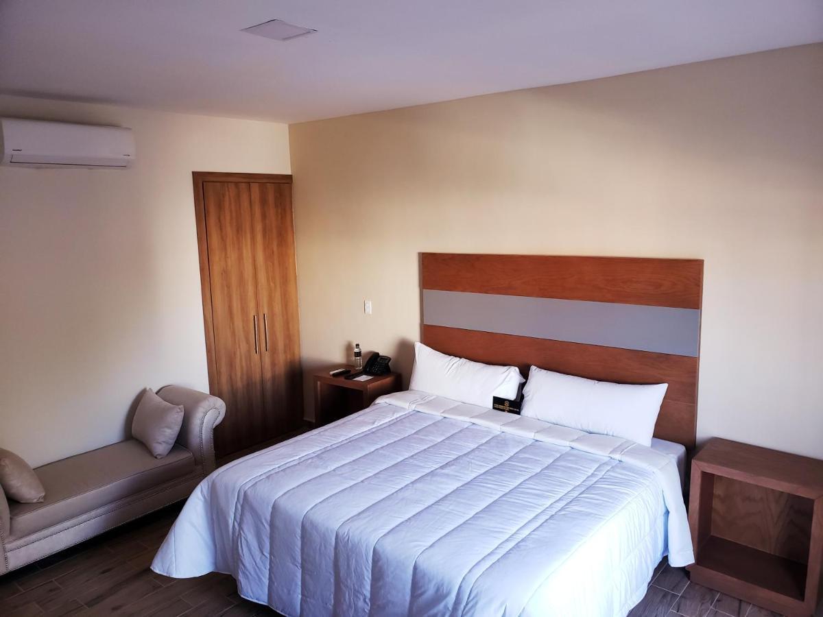 Hotel Plaza Allende Torreón Zewnętrze zdjęcie
