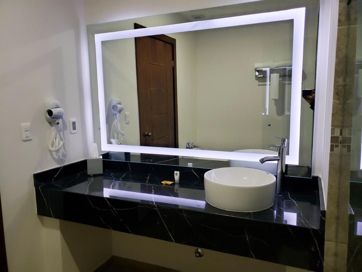 Hotel Plaza Allende Torreón Zewnętrze zdjęcie